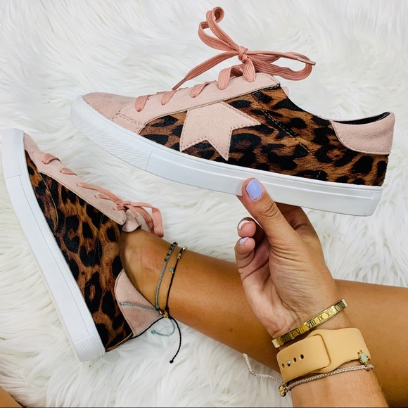Pink leopard star sneaker - Picture 6 of 10